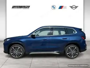 BMW X1 xDrive23i U11 B48 Bild 2