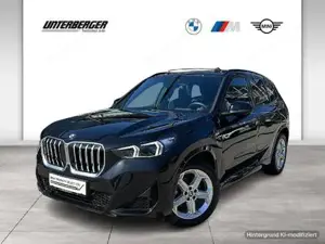 BMW X1 sDrive18d M-Sportpaket // Panorama Glasdach // elektr. Anhängerkupplung
