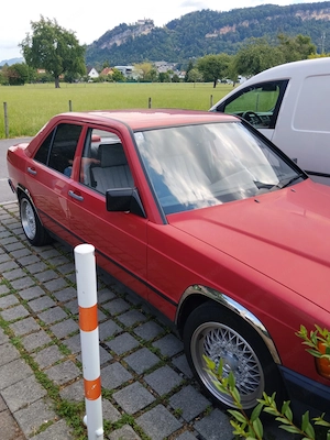 Mercedes 190e Bild 2