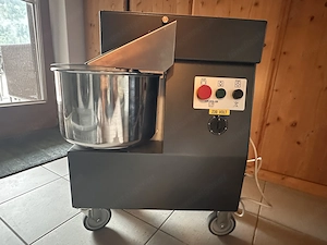 Teigknetmaschine Häussler SP15