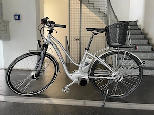 Damen Fahrrad und Damen E-Bike Bild 2