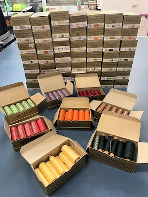 Nähfaden div. Farben