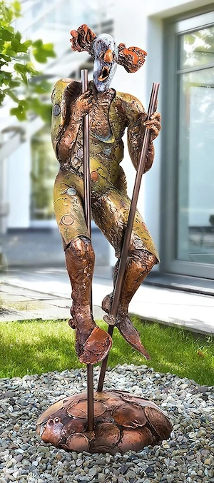 Farbenfrohe, limitierte Bronze-Clown-Skulptur   Clown auf Stelzen