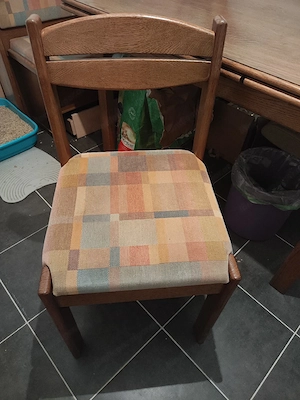 Eckbank mit Tisch und 2 Stühle  Bild 5
