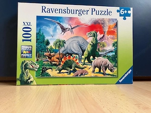 kinderspielsachen und büchlein