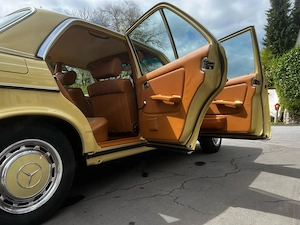 Mercedes 250 W123 Bild 9