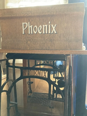 Phoenix Nähmaschine Bild 2