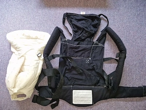 Ergobaby Babytrage mit Neugeboreneneinsatz