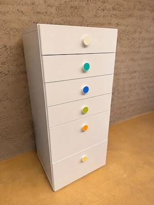 Weisser Schubladenschrank mit 6 Schubladen