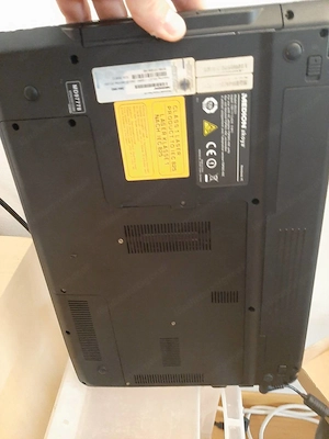 Medion Akoya E6221 Notebook - Linux Mint, i3, 4GB RAM, 640GB HDD Bild 5