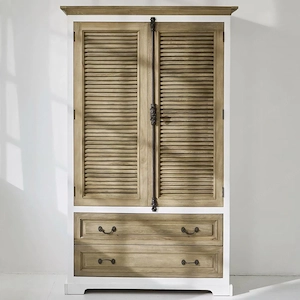 Kleiderschrank