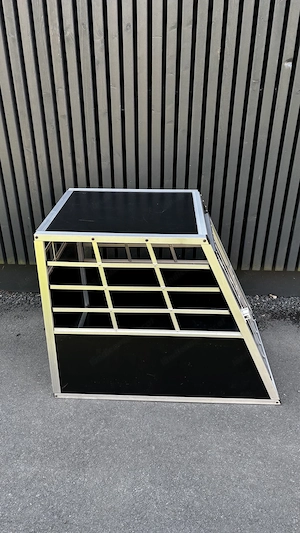  Hundebox für Auto & Zuhause Bild 4