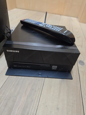 Samsung 2.1 Micro-Stereoanlage   DVD-Kompaktanlage Bild 3