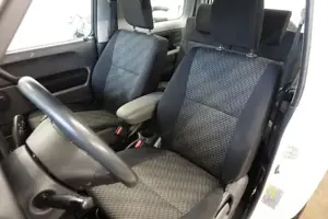 Suzuki Jimny Bild 10