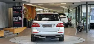 Mercedes-Benz ML Bild 8