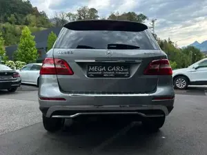 Mercedes-Benz ML 350 Bild 2