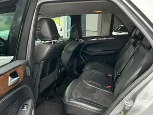 Mercedes-Benz ML 350 Bild 11
