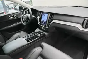 Volvo V60 Ultra, T6 Plug-in Hybrid, Elektrisch/Benzi Bild 6