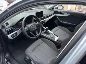 Audi A4 Avant 2.0tdi Bild 8