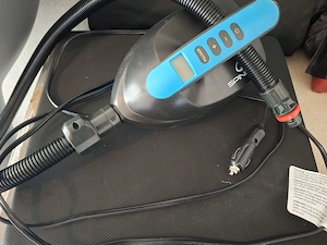 Spinera SUP PUMPE 12 V, für Zigrettenanzünder zu verkaufen! Bild 2
