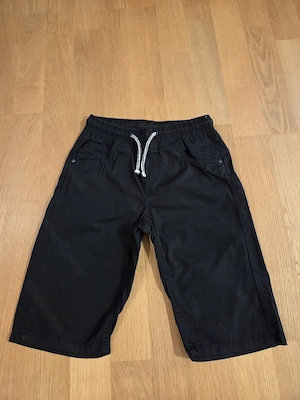 Kurze Hose Gr. 134 140 schwarz 