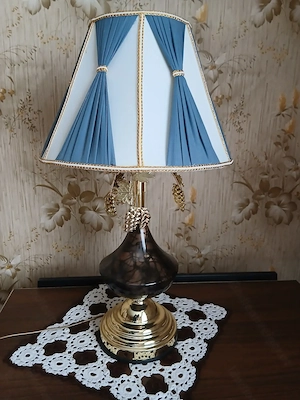 Schöne Stehlampe