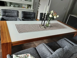 Esszimmertisch Bild 2