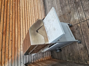 Gasgrill zu verschenken  Bild 3