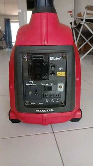 Ich verkaufe einen ungenutzten Honda-Viertakt-Generator Bild 3