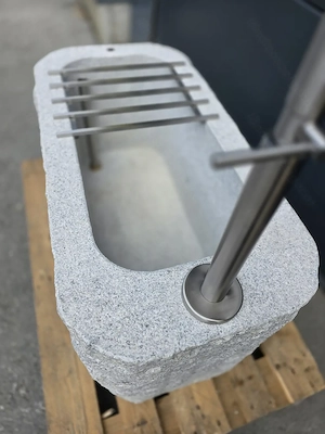 Granitbrunnen   Granittrog "Grander" inkl. V2A Edelstahlarmatur - Unikat Bild 10