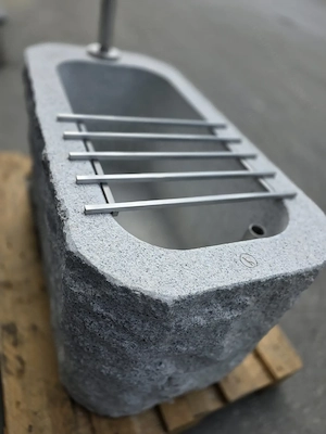 Granitbrunnen   Granittrog "Grander" inkl. V2A Edelstahlarmatur - Unikat Bild 7