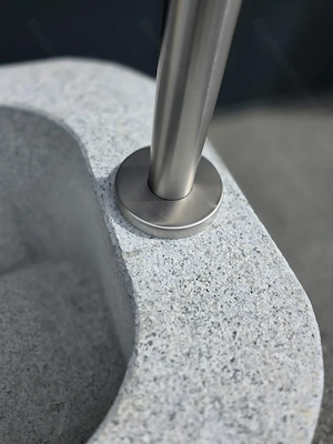 Granitbrunnen   Granittrog "Grander" inkl. V2A Edelstahlarmatur - Unikat Bild 6