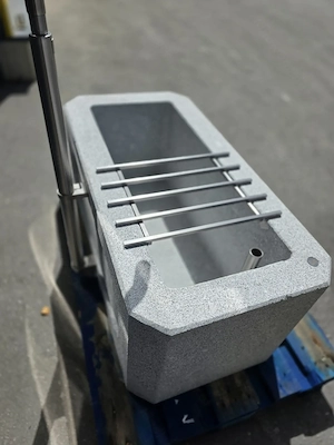 Granitbrunnen   Granittrog "Grander" inkl. V2A Edelstahlarmatur - Unikat Bild 7