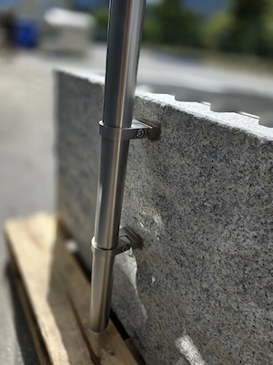 Granitbrunnen   Granittrog "Grander" inkl. V2A Edelstahlarmatur - Unikat Bild 7