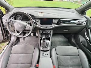 Opel Astra Ultimate ST 1.2 Bild 4