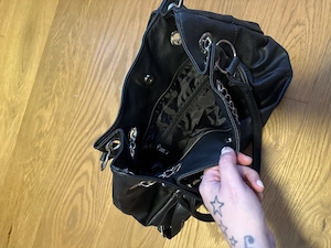 schwarze Handtasche Bild 3