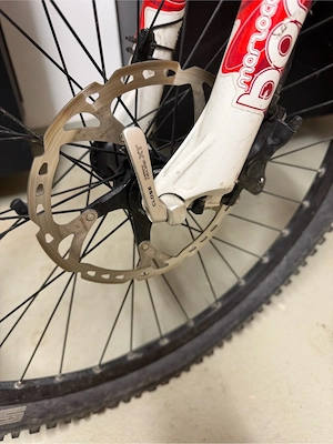 Kraftstoff M1 Fully Mountainbike. Bild 3