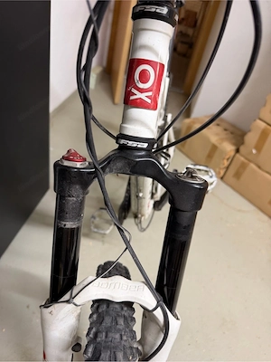 Kraftstoff M1 Fully Mountainbike. Bild 2