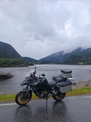 QJ Motor SRT 700 x (Alternative zu BMW GS) wie Benelli TRK 702 Bild 2