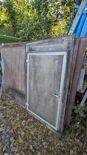 Holzplatten Türe von Pferdeanhänger für Hühnerstall Spielhaus Anhänger oder... Bild 3