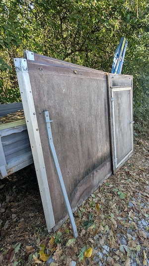 Holzplatten Türe von Pferdeanhänger für Hühnerstall Spielhaus Anhänger oder... Bild 2
