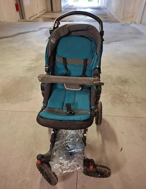 Babybett und Kinderwagen Bild 3