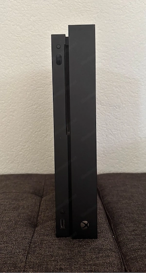 Xbox one x 1Tb 4k Blueray laufwerk Bild 4