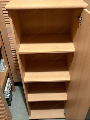 Schrank   Regal mit Tür und viel Stauraum  Bild 5