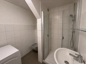 3 Zimmer Wohnung mit Balkon und Bergblick ab Oktober 2026 Bild 6
