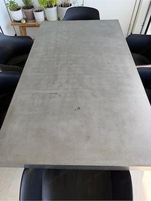Terrassenmöbel-Set mit Betontisch und 6 schwarzen Stühlen Bild 4