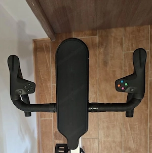 Zwift Ride + Wahoo KICKR CORE 2 Top Zustand Bild 4