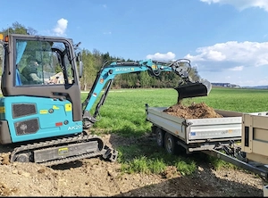 BAGGER 1,8t Ak20 Bild 3