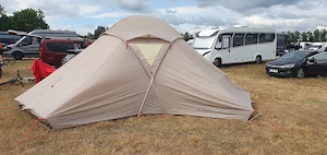 Vaude Badawi 4 Pers. , 2 Schlafkammern und separater Unterboden Bild 6