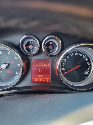 Opel Zafira Tourer Eco Flex Bild 3